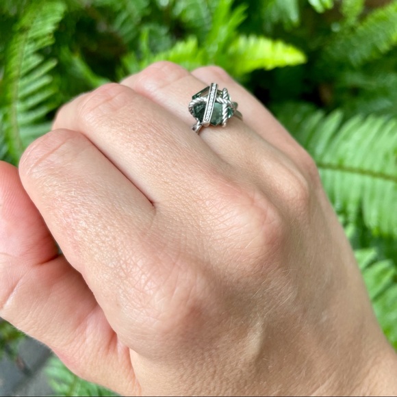 David Yurman Green and Silver Ring - Picture 3 of 7